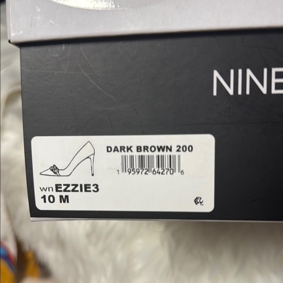 Nine West Brown Patent Leather Heels with Gold Accent. Brand New  Never Worn - Picture 5 of 5